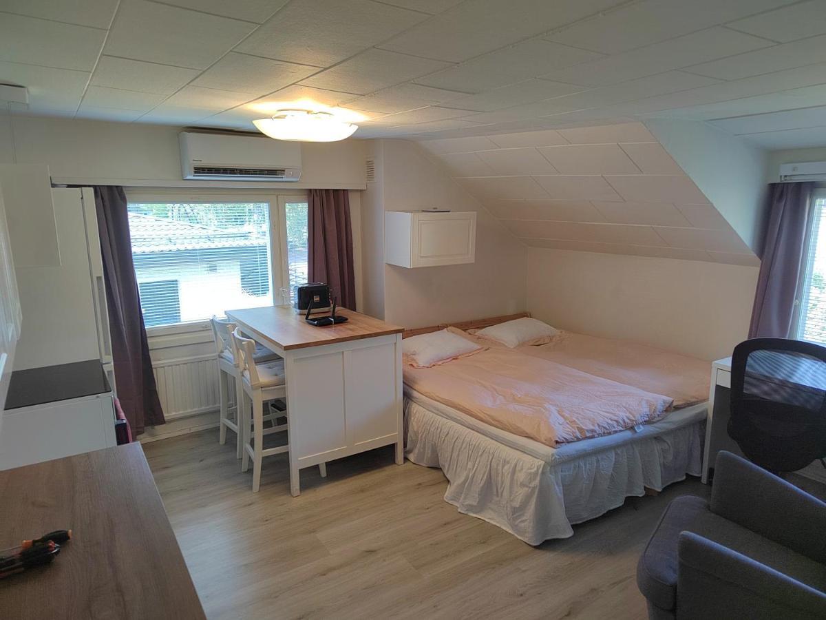 Kalle'S Unluxury Guest House Cl0Sed From 1St Of Feb 2025 Helsínquia Exterior foto