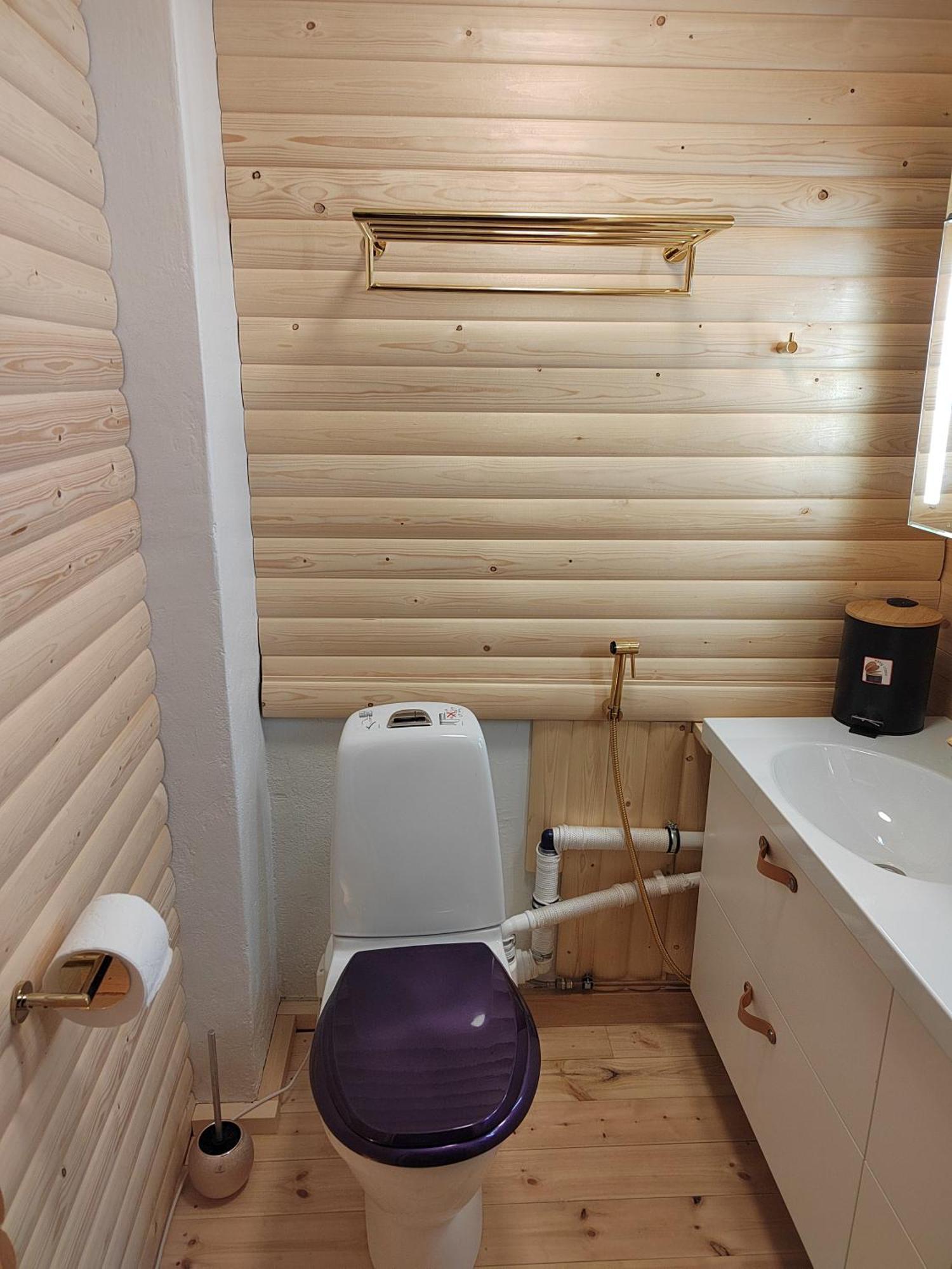 Kalle'S Unluxury Guest House Cl0Sed From 1St Of Feb 2025 Helsínquia Exterior foto