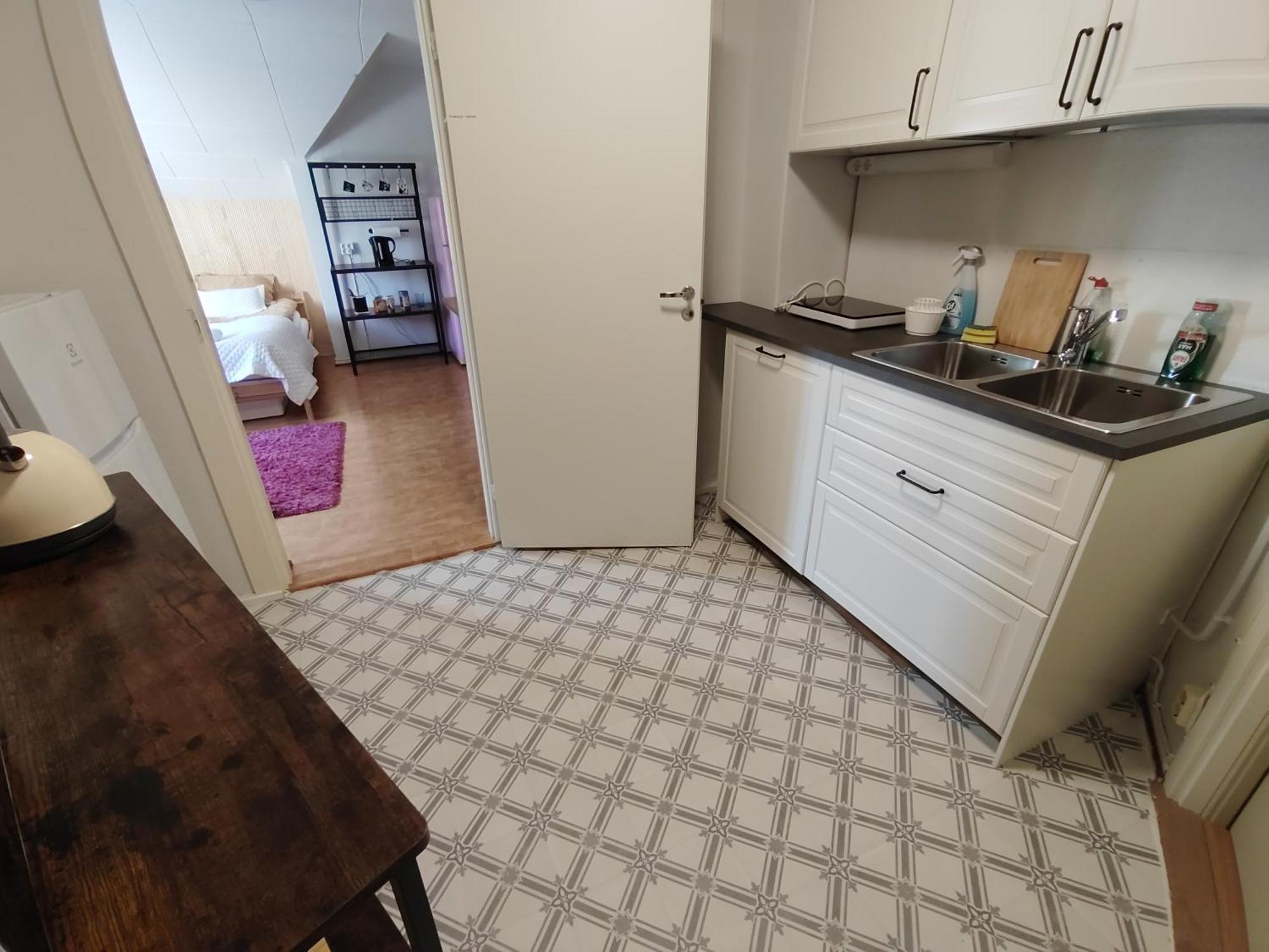 Kalle'S Unluxury Guest House Cl0Sed From 1St Of Feb 2025 Helsínquia Quarto foto